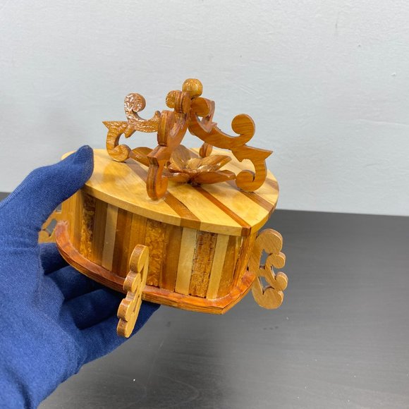 Vintage Jewelry Box, Heart Shaped, Red Velvet Lining, Storage Container, Brown K - Picture 10 of 10